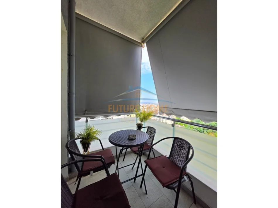 Tirane, jepet me qera apartament 2+1 Kati 4, 97 m² 730 € (Fresku)