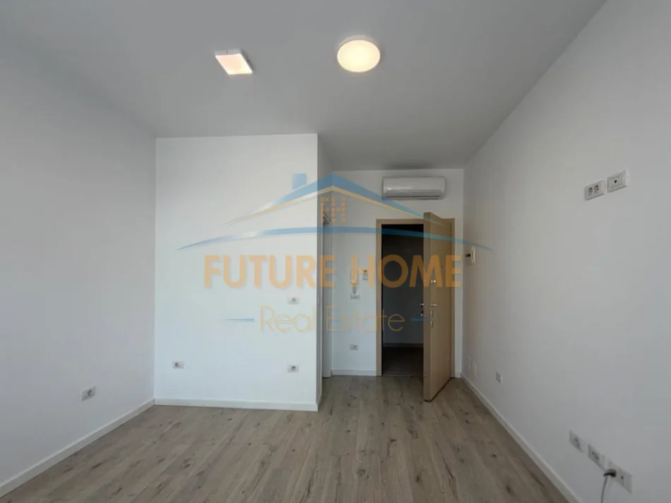 Tirane, jepet me qera ambjent biznesi Kati 1, 20 m² 450 € (Stadiumi Dinamo)