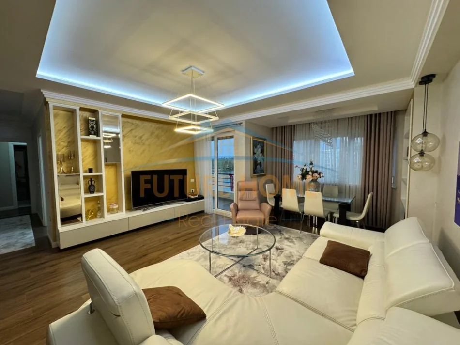 Tirane, jepet me qera apartament 2+1+Aneks+Ballkon Kati 3, 120 m² 1.500 € 