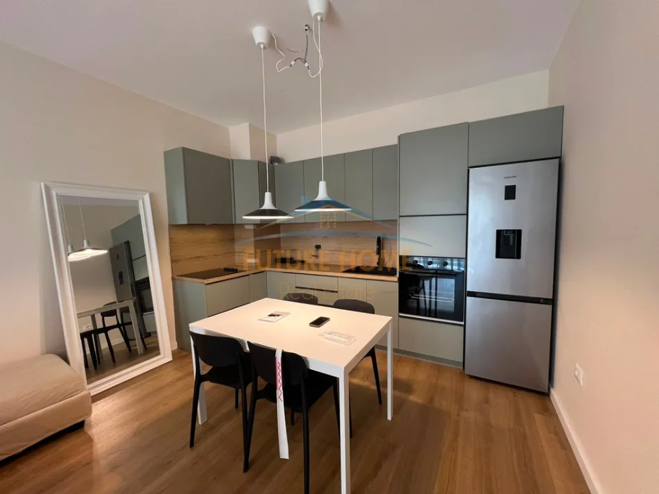 Tirane, jepet me qera apartament 2+1 Kati 4, 108 m² 750 € (Rruga Dritan Hoxha)