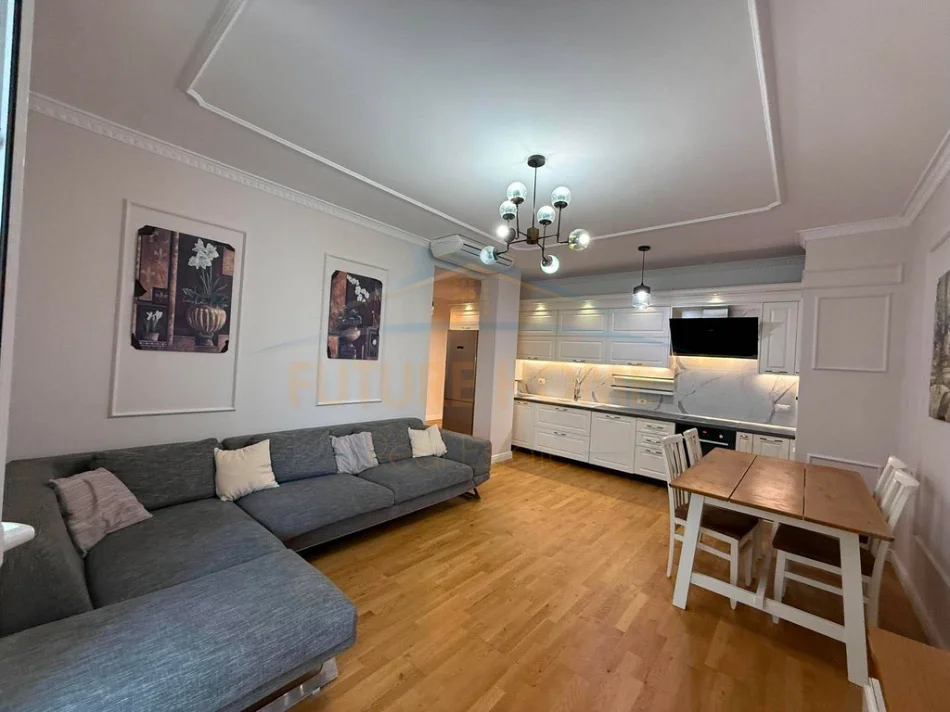 Tirane, shitet apartament 3+1+Ballkon Kati 1, 117 m² 340.000 € 