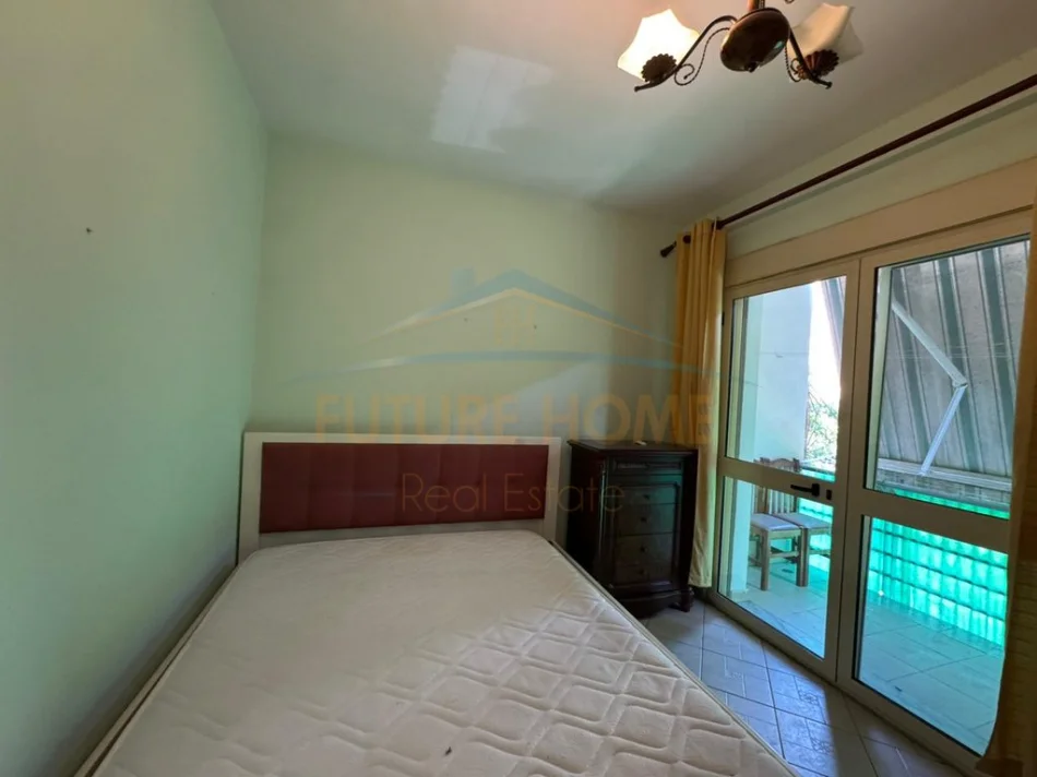 Tirane, jepet me qera apartament 1+1 Kati 1, 70 m² 480 € (Ministria e jashtme)