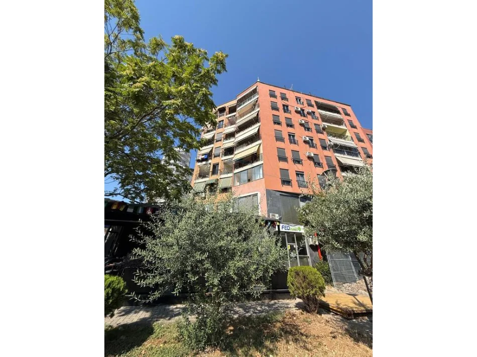 Tirane, shitet apartament 2+1 Kati 8, 108 m² 220.000 €