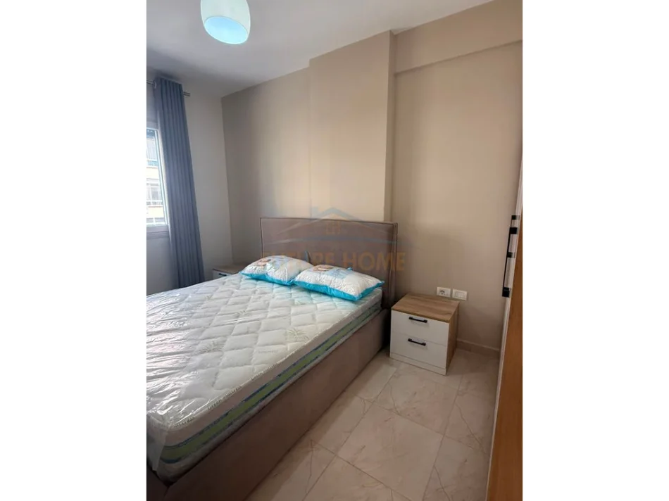 Tirane, shitet apartament 2+1 Kati 2, 65 m² 120.000 € (Unaza e Re)