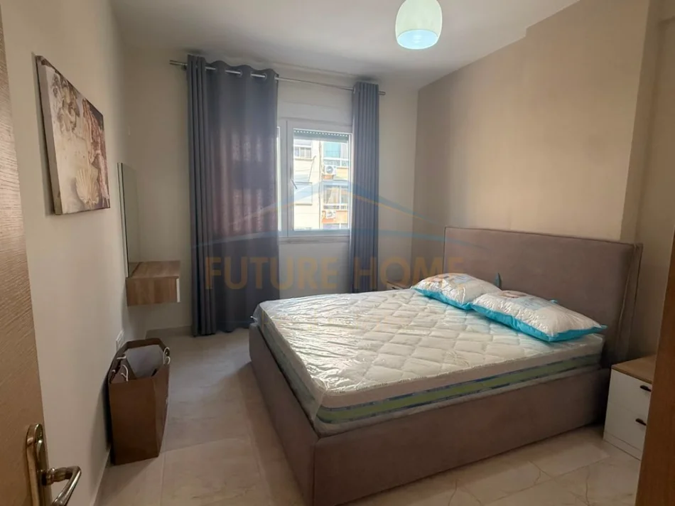 Tirane, shitet apartament 2+1 Kati 2, 65 m² 120.000 € (Unaza e Re)