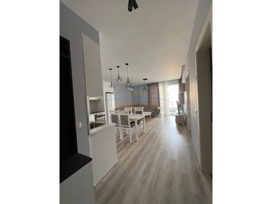 Shitet, Apartament 1+1, Ish-Fusha e Aviacionit, Tiranë 0696069906