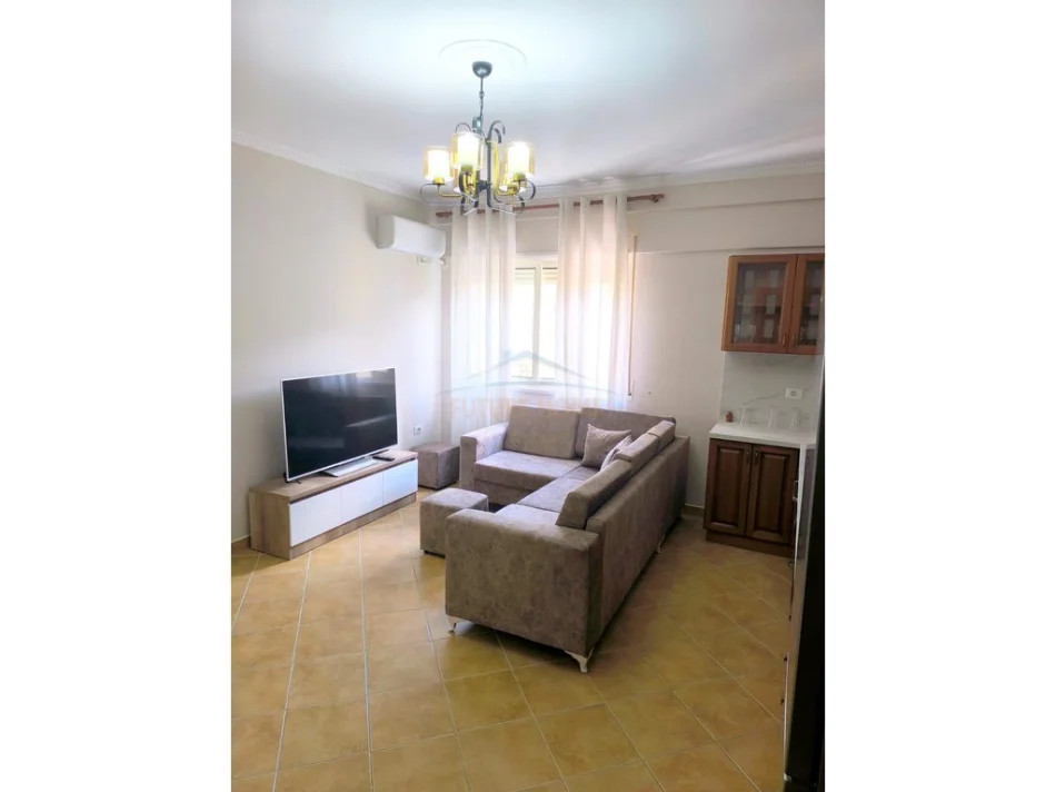 Shitet, Apartament 2+1, Fresku 0696069906