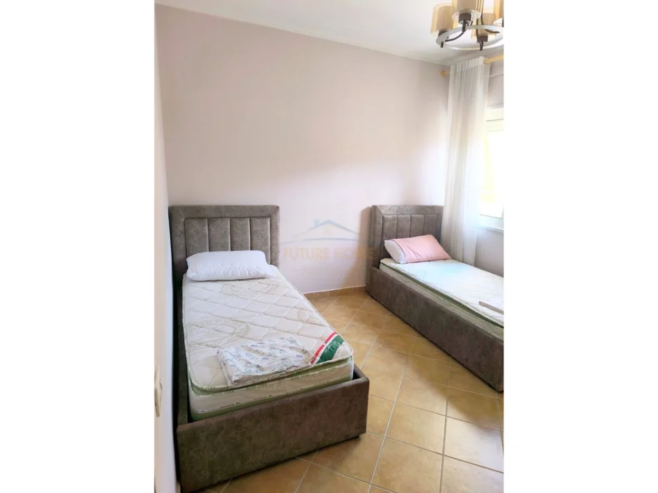 Tirane, shitet apartament 2+1 Kati 5, 94 m² 160.500 € (Prane Restorant Freskut)