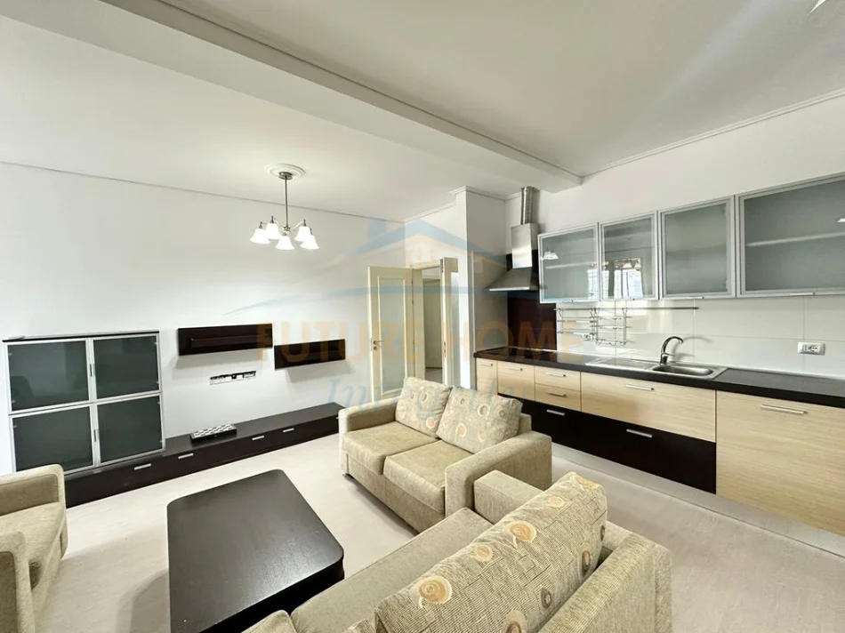Tirane, shitet apartament Kati 8, 98 m² (KOMPLEKSI GRAND TODI SHKURTI)