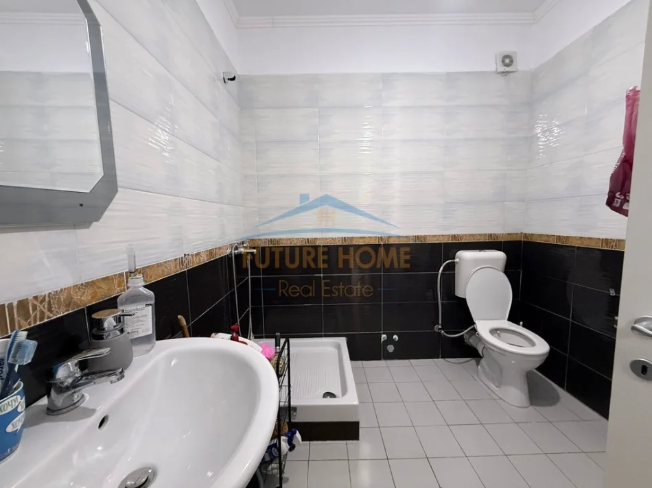 Tirane, shitet apartament 2+1+Aneks+Ballkon Kati 8, 90 m² 169.000 € (Paskuqan)