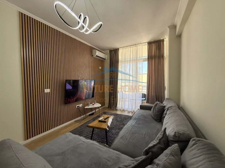 Tirane, shitet apartament 2+1 Kati 8, 89 m² 153.000 € (KompleksI Fratari)