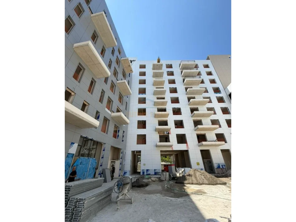 Tirane, shes apartament 2+1+Ballkon Kati 4, 120 m² 250.000 € (Olia Residence)