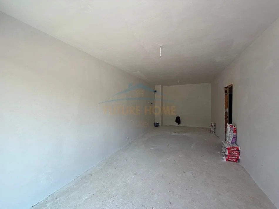 Tirane, shitet apartament 1+1+Ballkon Kati 1, 83 m² 162.000 € (LIQENI I THATE)