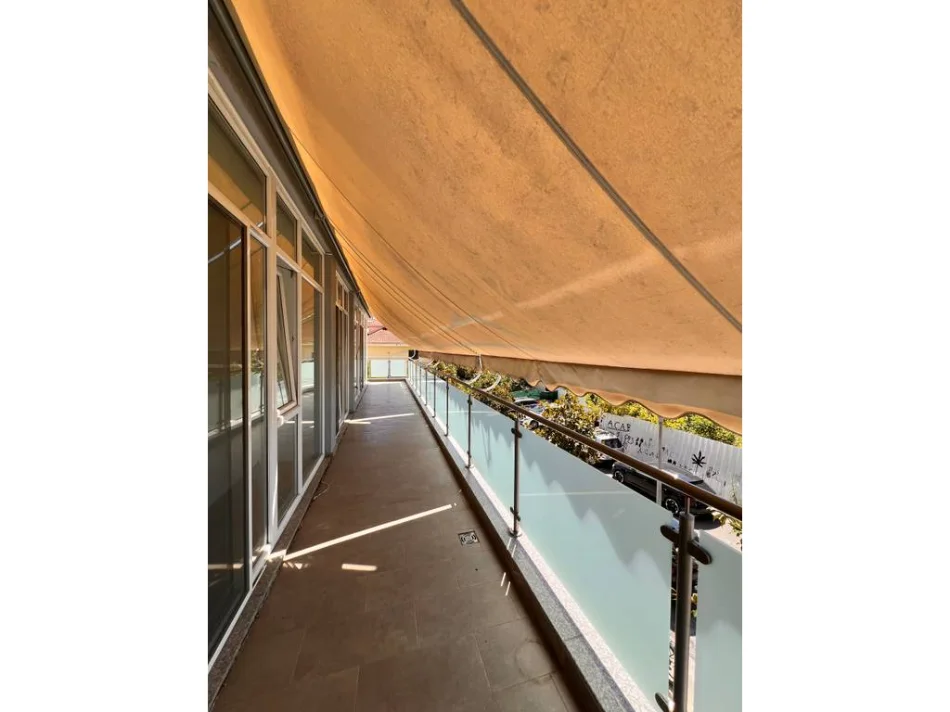 jap me qera zyre Kati 1, 166 m² 1.300 € (KIKA 2)