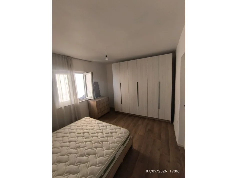 Tirane, jap me qera apartament 1+1 Kati 5, 62 m² 600 €