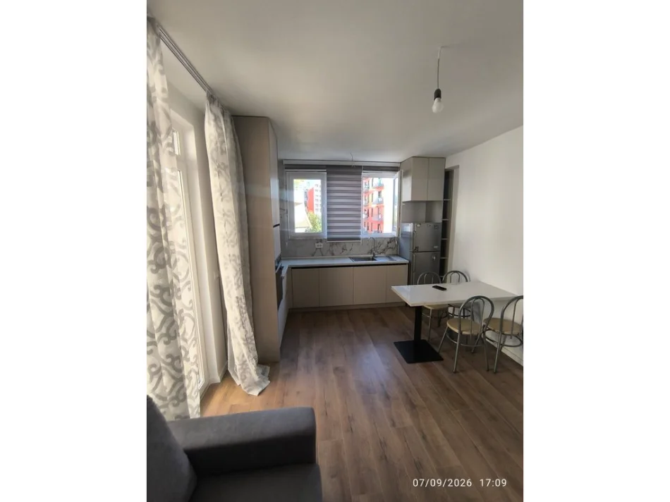 Tirane, jepet me qera apartament 1+1 Kati 5, 62 m² 600 € (Stadiumi Dinamo)