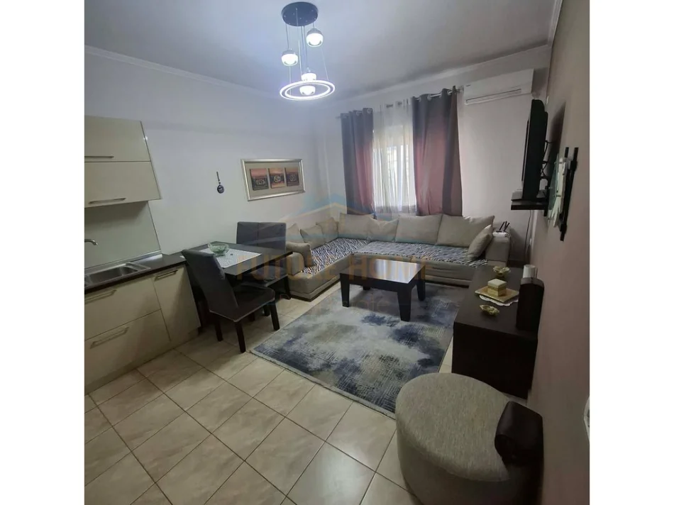 Shitet, Apartament 2+1, Rruga Astrit Losha, Unaza e Re 0696069906