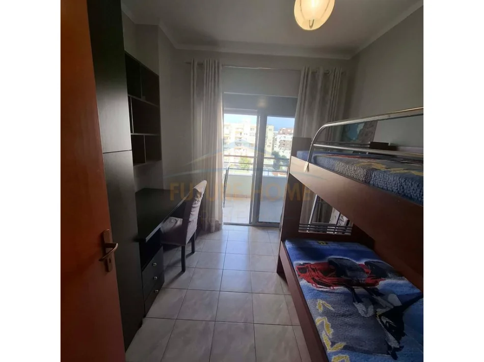 Shitet, Apartament 2+1, Rruga Astrit Losha, Unaza e Re 0696069906