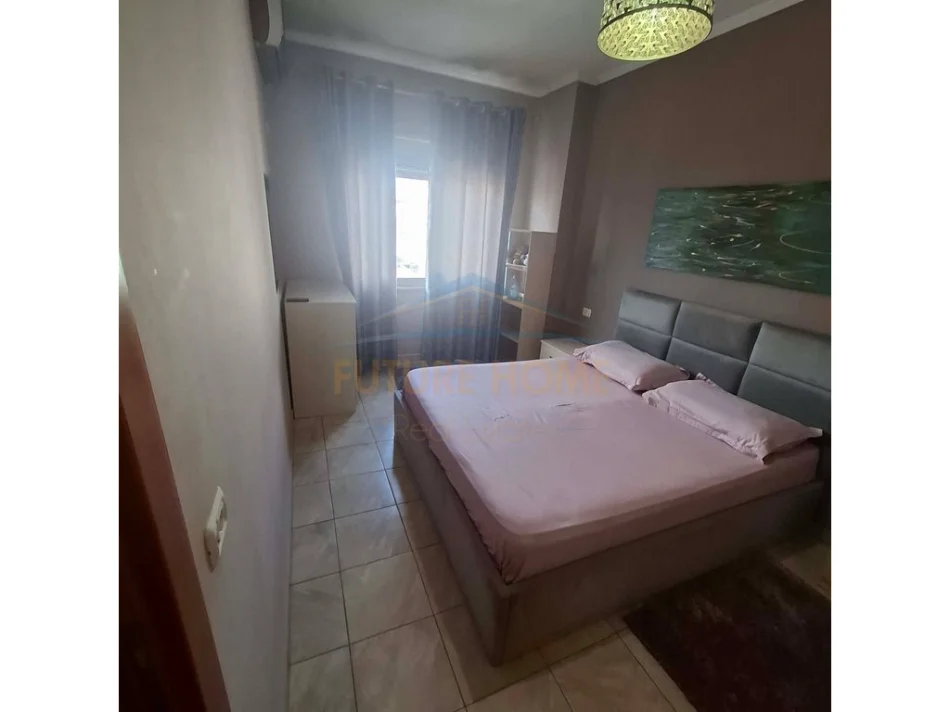 Tirane, shitet apartament 2+1+Ballkon Kati 5, 81 m² 142.000 € (Rruga Astrit Losha, Unaza e Re)