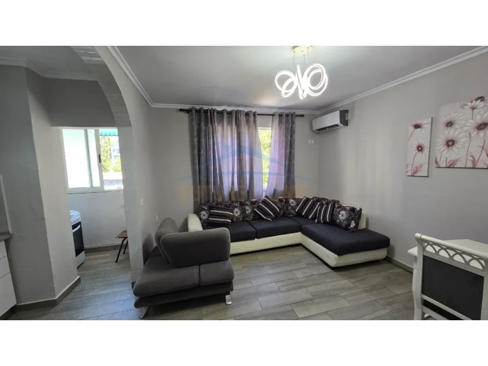 Tirane, jepet me qera apartament 1+1+Ballkon Kati 2, 59 m² 530 € (Rruga Irfan Tomini)