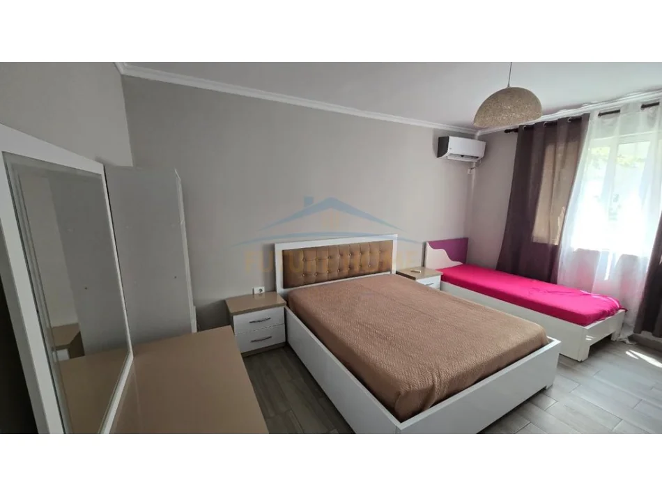 Tirane, jepet me qera apartament 1+1+Ballkon Kati 2, 59 m² 530 € (Rruga Irfan Tomini)