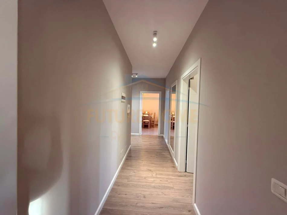 Tirane, jepet me qera apartament 2+1 Kati 3, 85 m² 500 € (Kompleksi Molla, Bulevardi Migjeni)
