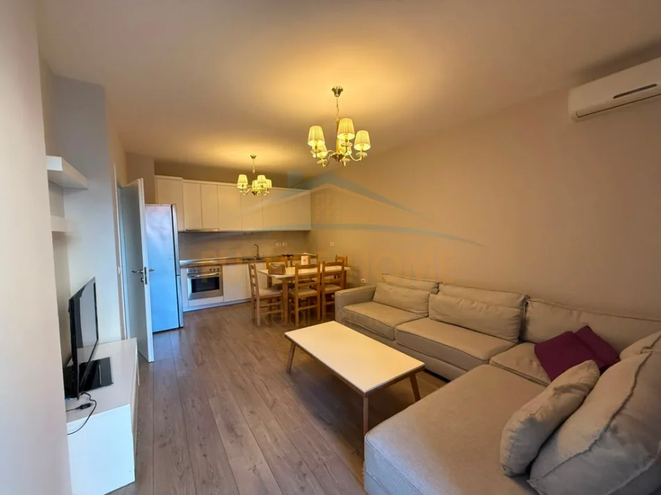 Tirane, jepet me qera apartament 2+1 Kati 3, 85 m² 500 € 