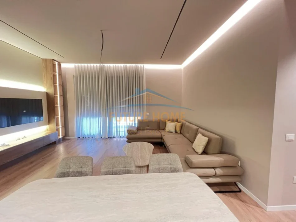 Tirane, jepet me qera apartament 2+1+2 Kati 7, 121 m² 1.500 € (Kompleksi Delijorgji)
