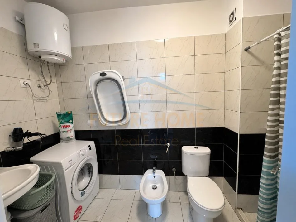 Tirane, shitet apartament 1+1 Kati 3, 69 m² 183.000 € (PRANE MATERNITETIT TE RI)
