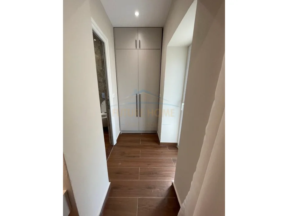 Tirane, shes garsonier Studio Kati 4, 40 m² 120.000 € (Pazari i Ri)