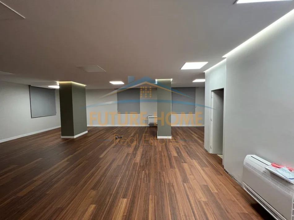 Tirane, shitet Kati 1, 130 m² 380.000 € (Shallvaret)