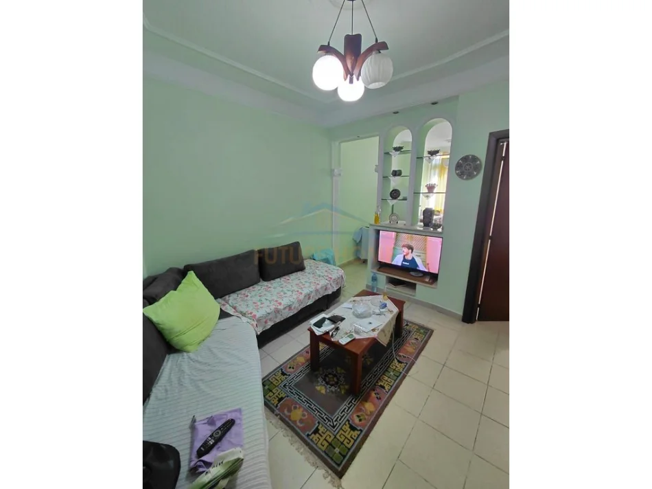 Shitet. Apartament 1+1, Shkembi Kavajes, Durres 0696069906