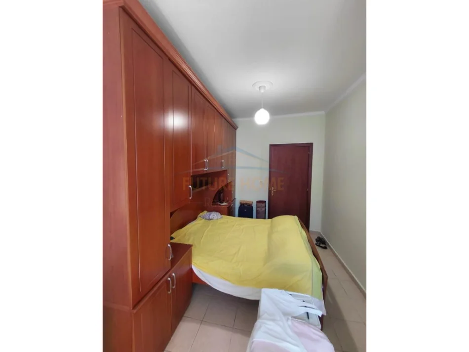 Shitet. Apartament 1+1, Shkembi Kavajes, Durres 0696069906