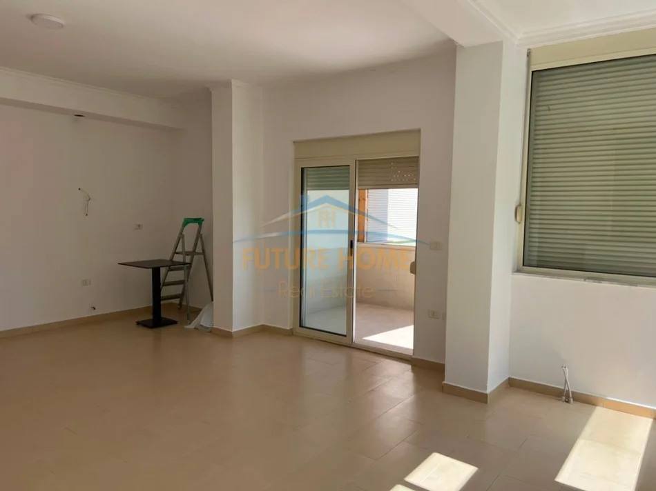 Qira, Apartament 2+1, Rruga Bill Klinton pranë "Kodra e Diellit", Tiranë 0696069906