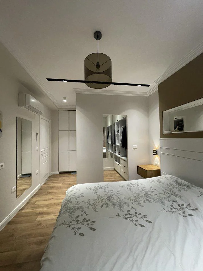 Tirane, jepet me qera apartament 2+1+Ballkon Kati 3, 83 m² 750 € (rruga Arkitekt Kasemi)