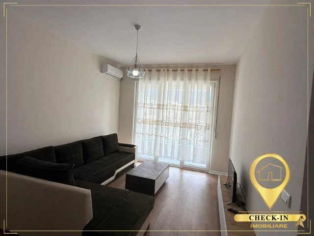 Tirane, jepet me qera apartament 1+1+Aneks+Ballkon Kati 2, 70 m² 520 € (Rruga 5 Maji)