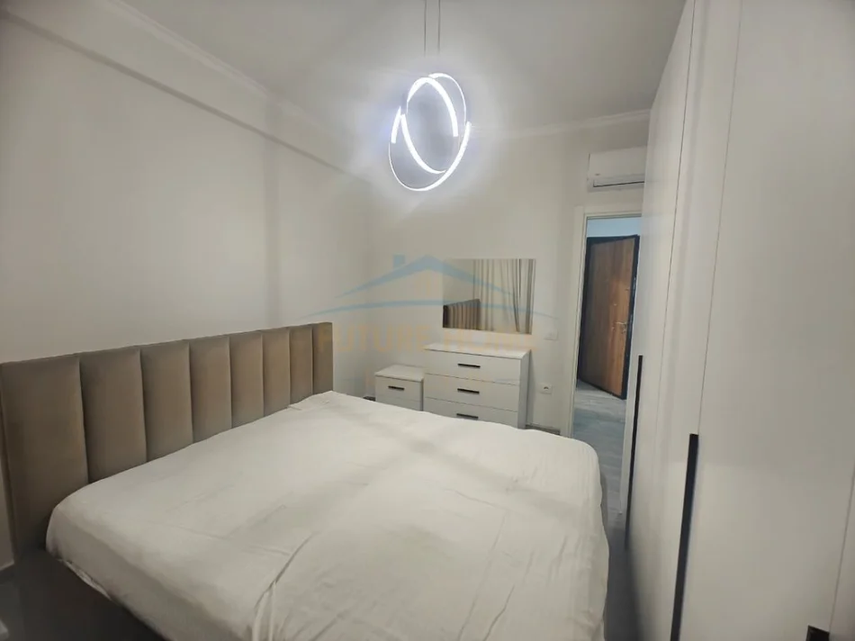 Tirane, jepet me qera apartament 1+1 Kati 2, 61 m² 500 € (Kompleksi Urban Gate, Unaza e Re)