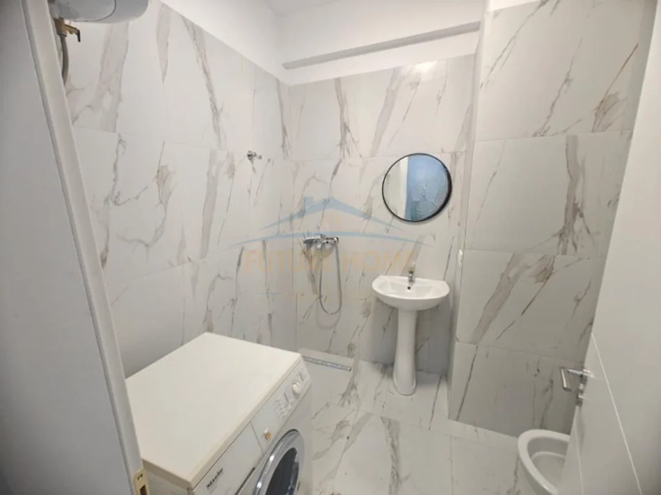 Tirane, jepet me qera apartament 1+1 Kati 2, 61 m² 500 € (Kompleksi Urban Gate, Unaza e Re)