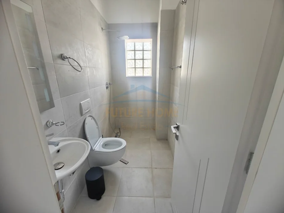 Tirane, jepet me qera apartament 1+1 Kati 2, 70 m² 500 € (Kompleksi Urban Gate, Unaza e Re)