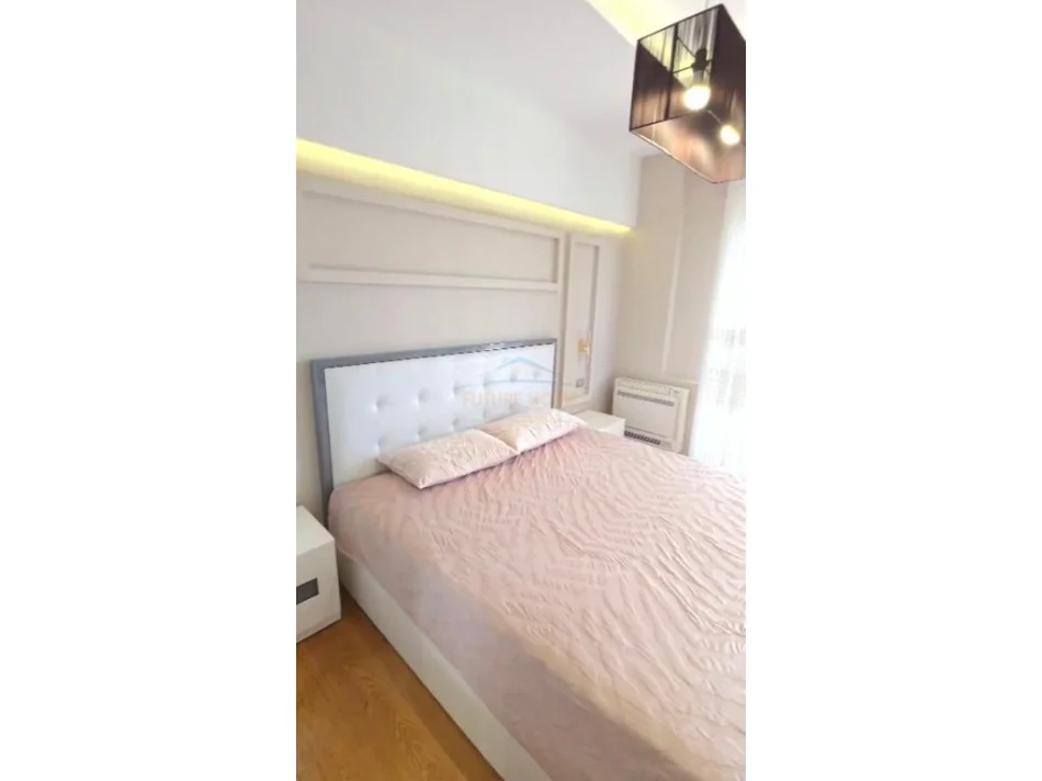 Tirane, shitet apartament 2+1+Ballkon Kati 4, 96 m² 260.000 € (Rruga "Hamdi Sina", Liqeni i Thate.)