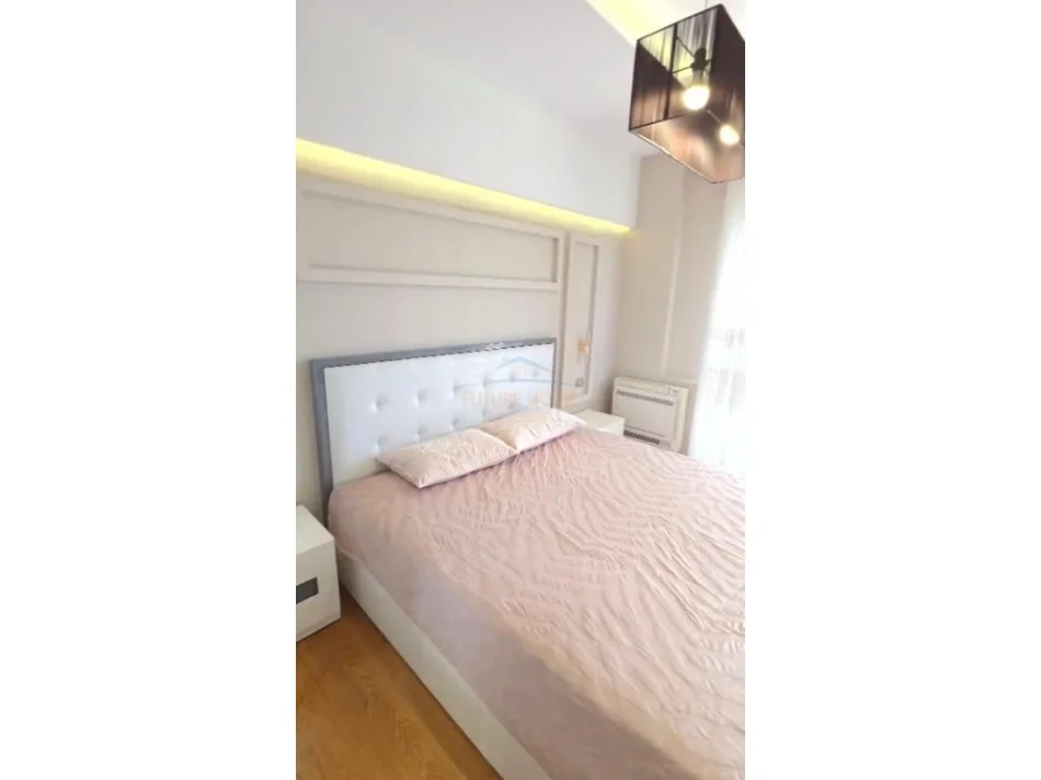 Shitet, Apartament 2+1+2, Liqeni i Thate, Tirane. 0696069906