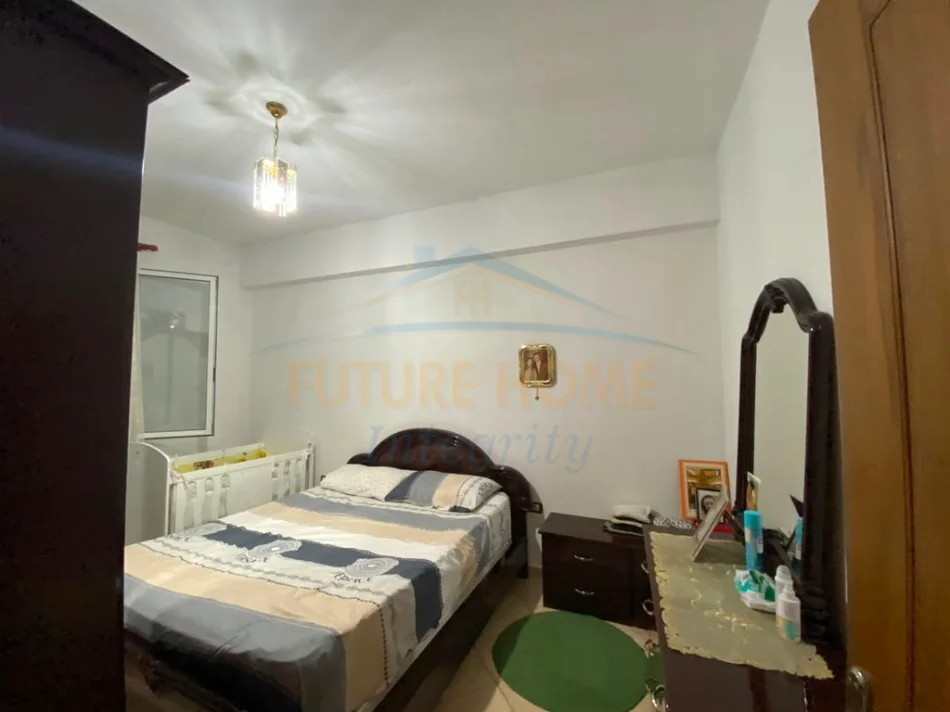 Shitet, Shtëpi Private, Sauk, Tiranë. 0696069906