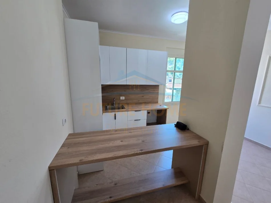 Shitet, Apartament 1+1, Shkembi Kavajes, Durres 0696069906