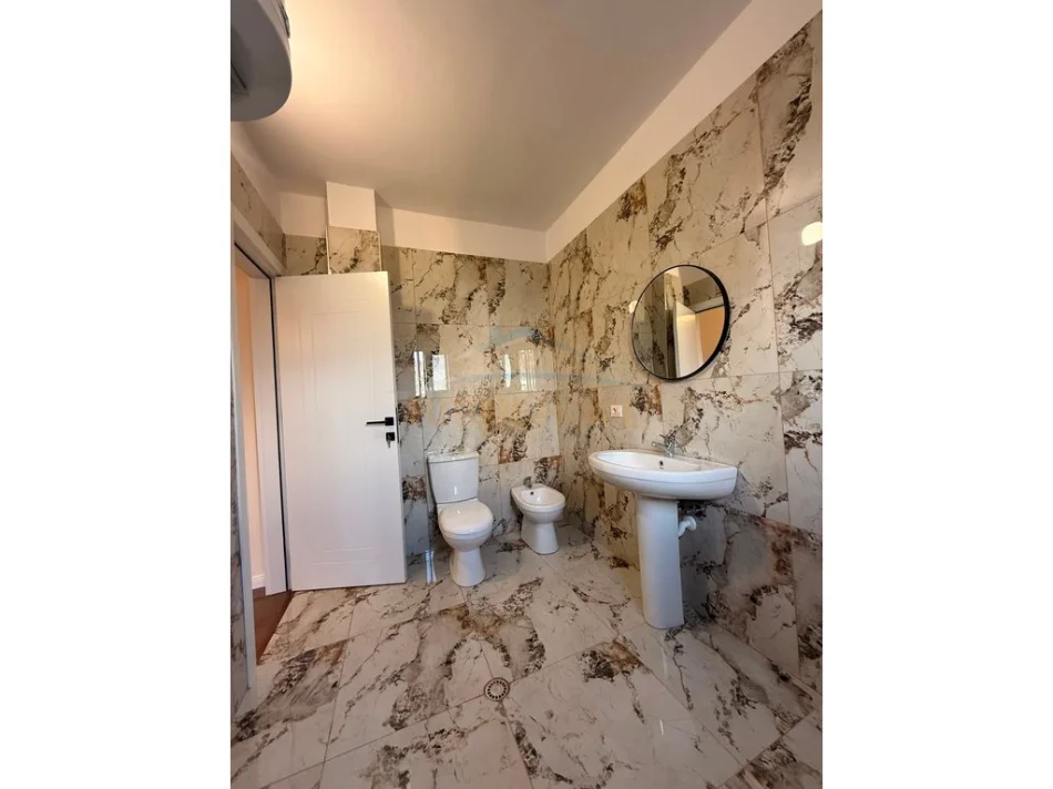 Durres, shitet apartament 2+1 Kati 2, 80 m² 138.000 € (LAGJIA 6,DURRES)