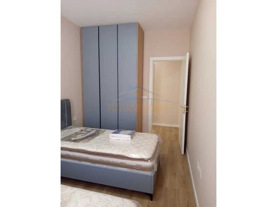Tirane, jepet me qera apartament 2+1 Kati 4, 97 m² 1.000 € (Rruga Jordan Misja)