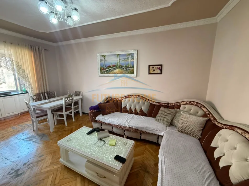 Tirane, shitet apartament 2+1 Kati 3, 72 m² 210.000 € (Myslym Shyri)