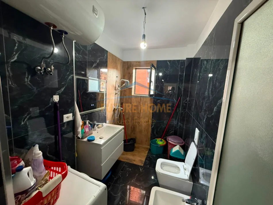 Tirane, shitet apartament 2+1 Kati 3, 72 m² 210.000 € (Myslym Shyri)