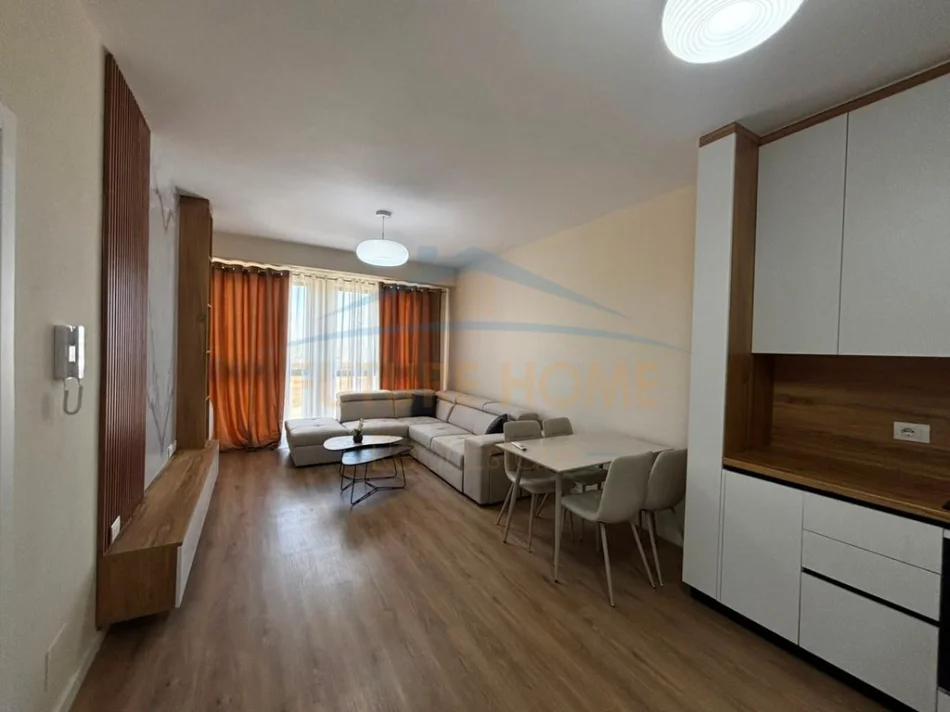 Tirane, jepet me qera apartament 1+1 Kati 3, 470 € (Urban Gate, Unaze e Re)