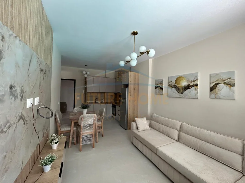 Durres, shitet apartament 1+1 Kati 1, 52 m² 85.000 € (Mali i Robit,Golem)