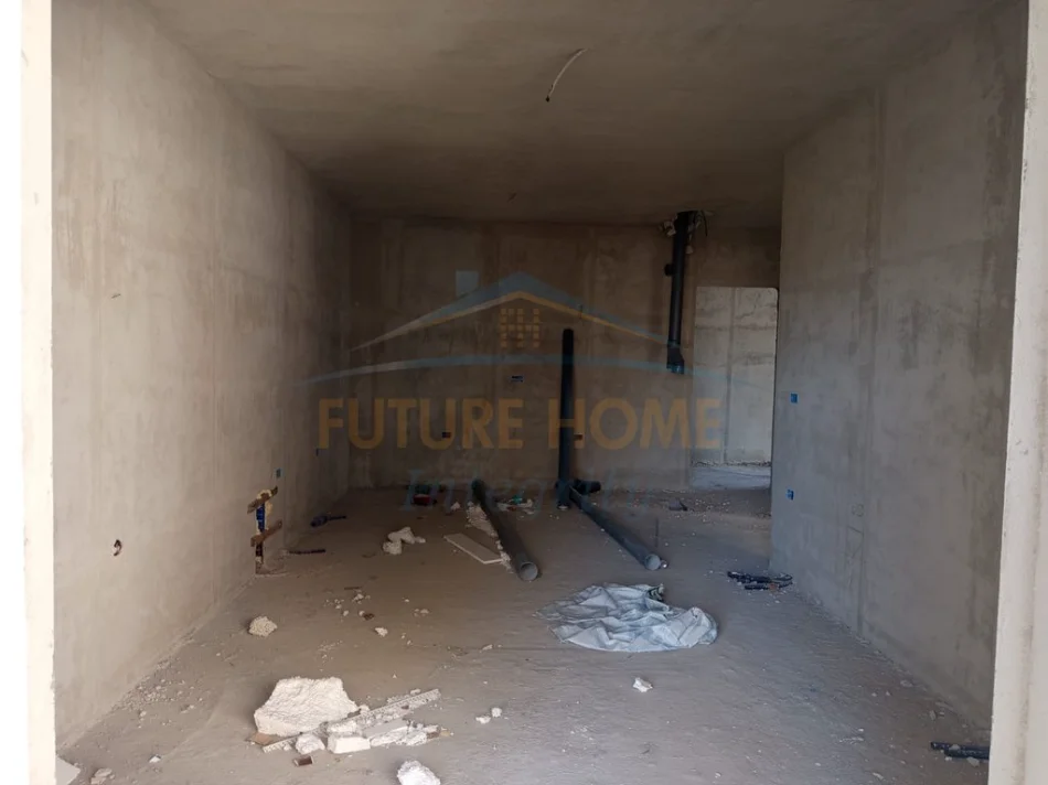 Tirane, shitet apartament 2+1 Kati 5, 106 m² 135.903 € (Fusha e Aviacionit)